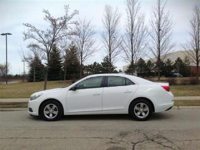 2015 Chevrolet Malibu LS 4DR Sedan